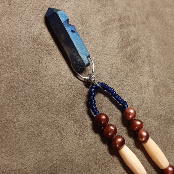 Titanium blue quartz pendant necklace - Picture 2 of 7